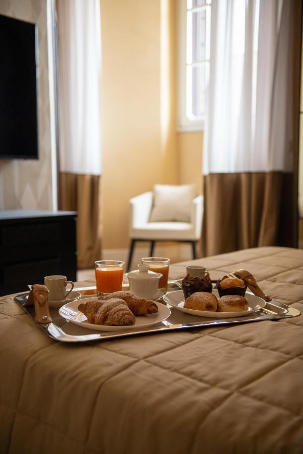 Palazzo Nana Suites & Apartments Naples Exterior photo